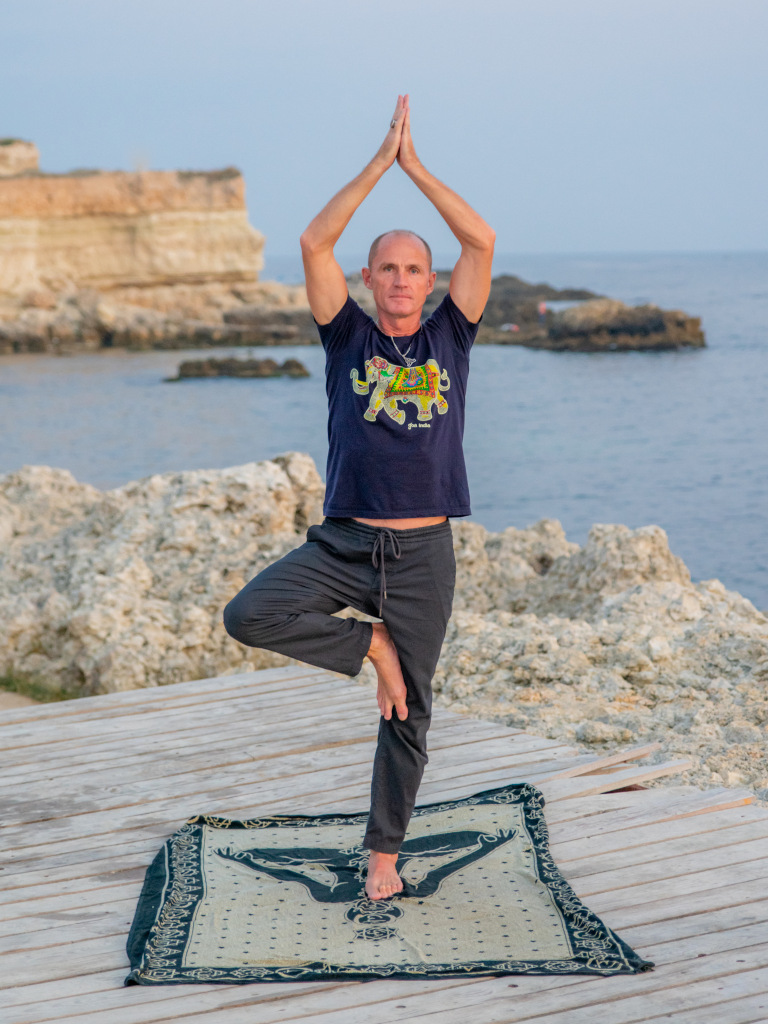 Иван Сарасеко