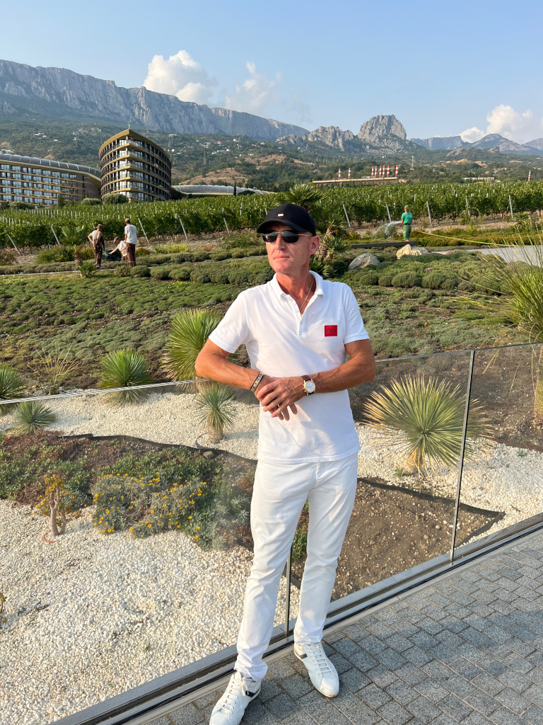 Иван Сарасеко