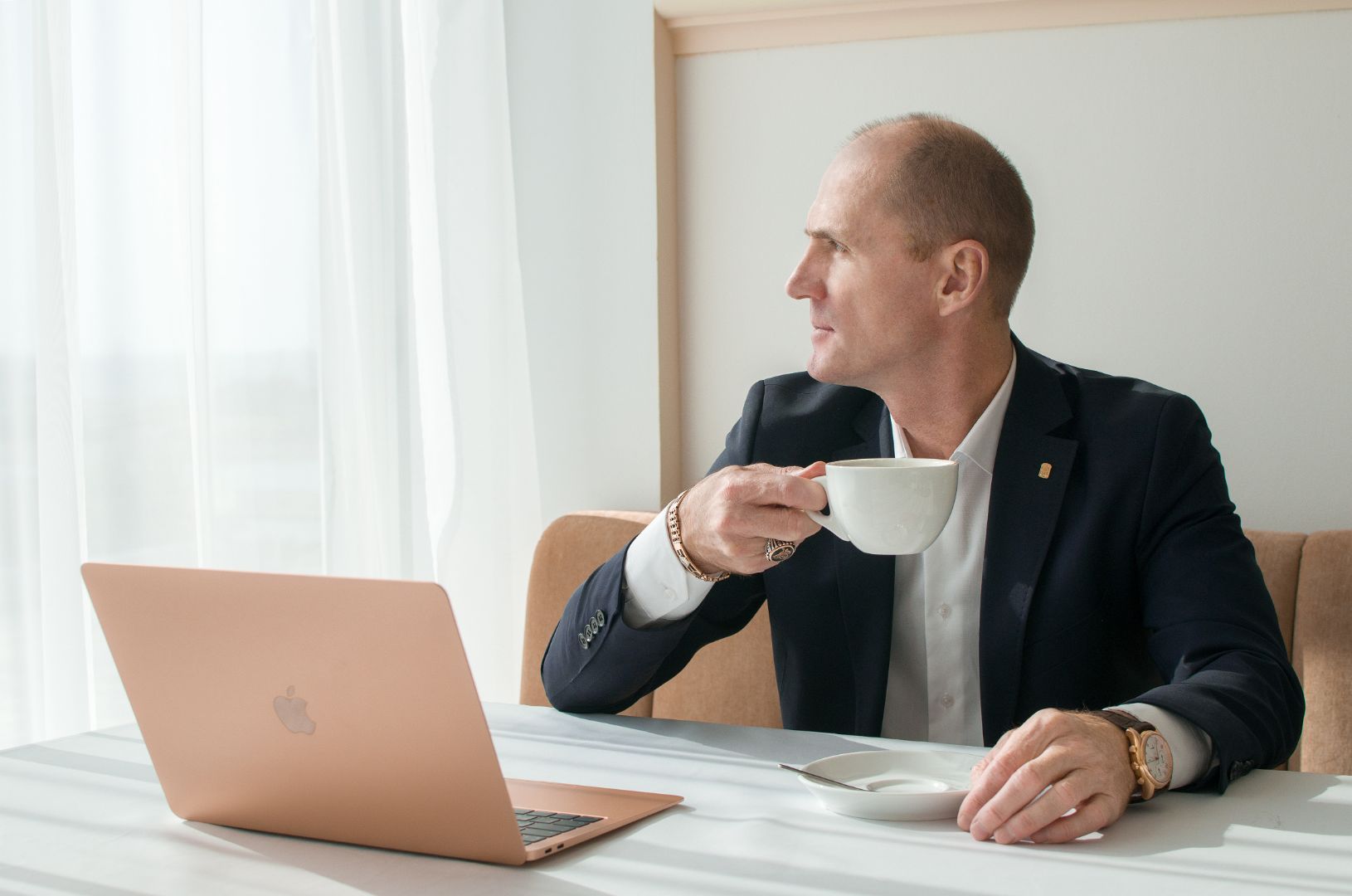 Иван Сарасеко